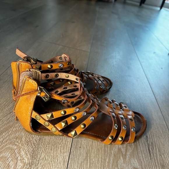 Leather studded sandals - Picture 3 of 4